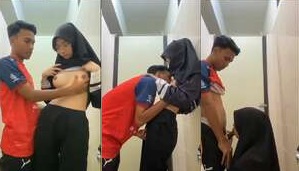 Pacar Minta Nete di Toilet Mall